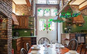 Victorian Elegance At Kingscliffe, Sleeps 17