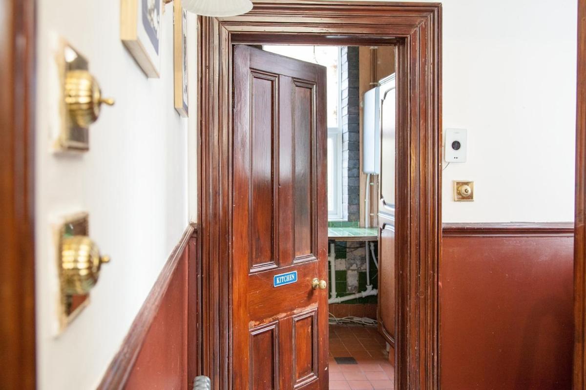 Victorian Elegance At Kingscliffe, Sleeps 17 Villa Manchester Exterior photo