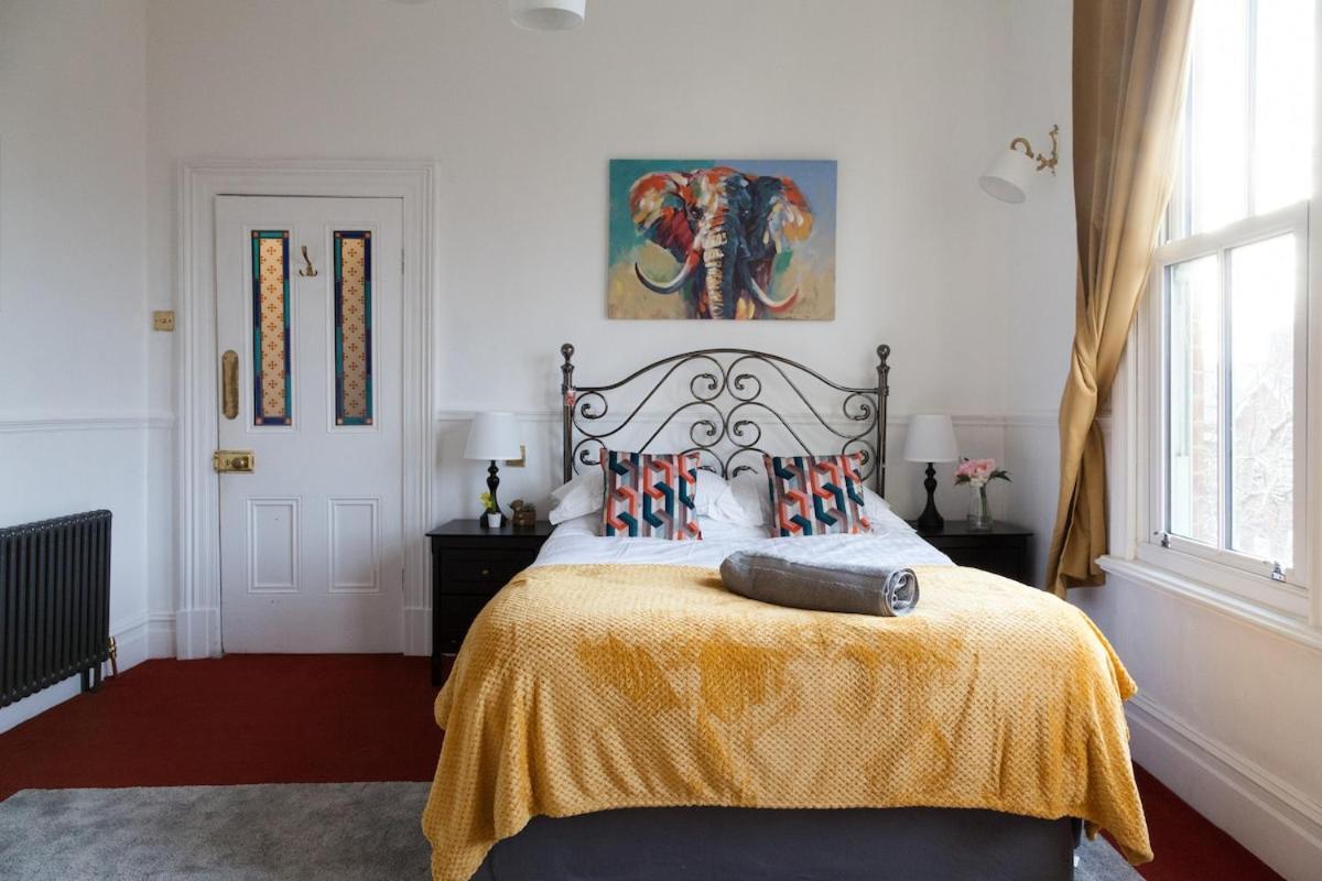 Victorian Elegance At Kingscliffe, Sleeps 17 Villa Manchester Exterior photo